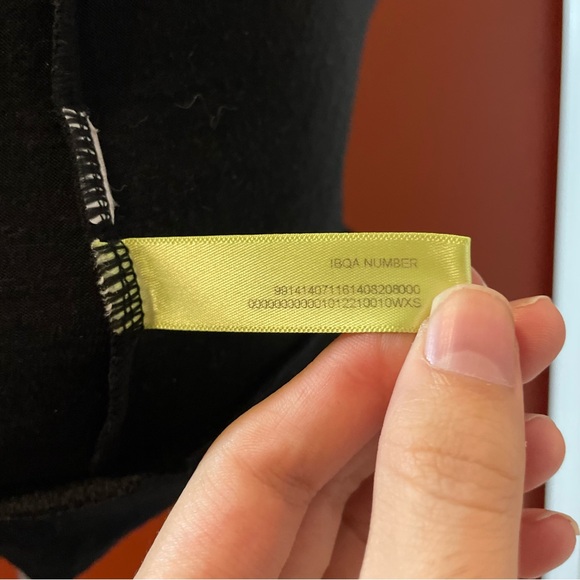 Icebreaker Merino Women’s Merino Cowl Neck Long Sleeve Layering Essential Top - Picture 5 of 6